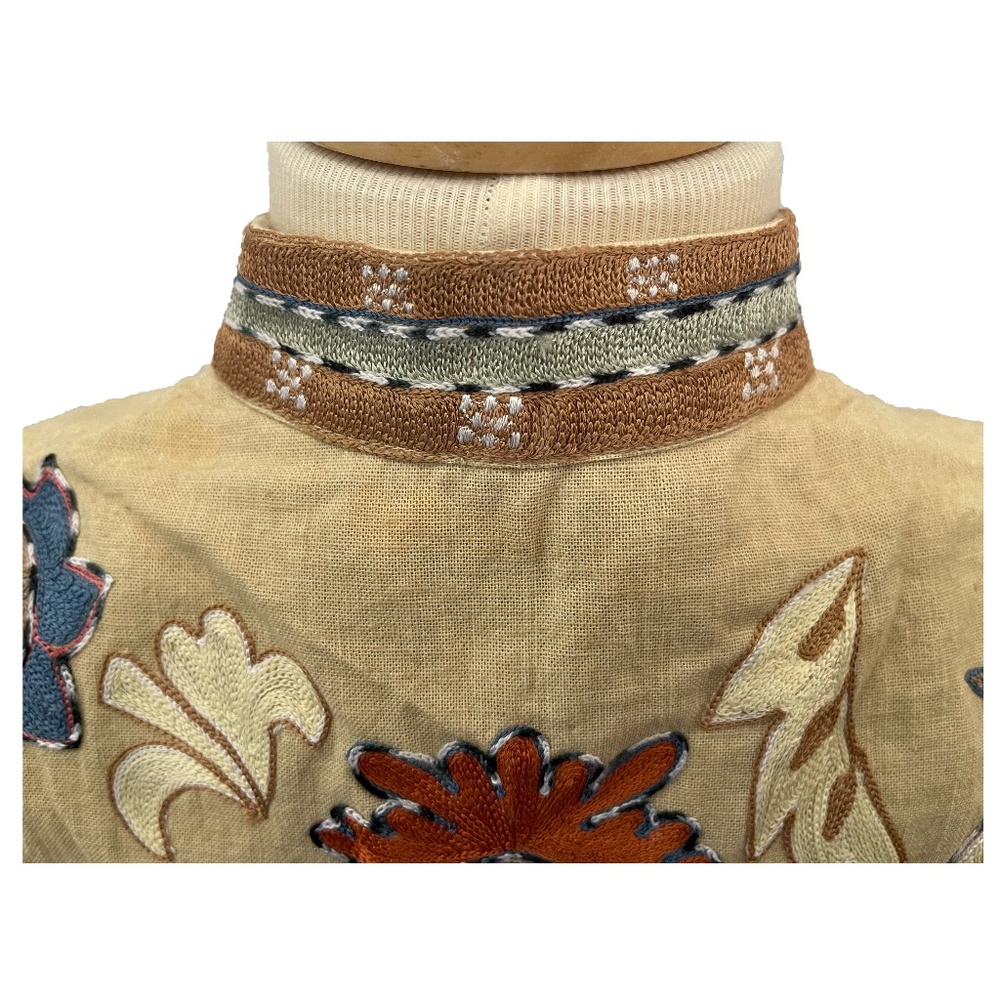 Embroidered Jacket - Picture 3 of 4